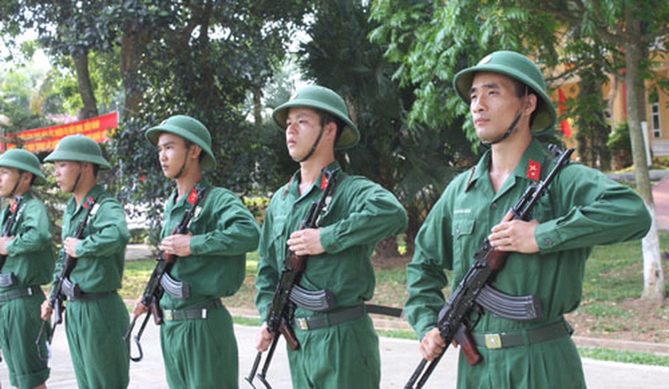 Can canh chien si nam, nu tap luyen dieu binh ngay 2/9-Hinh-11